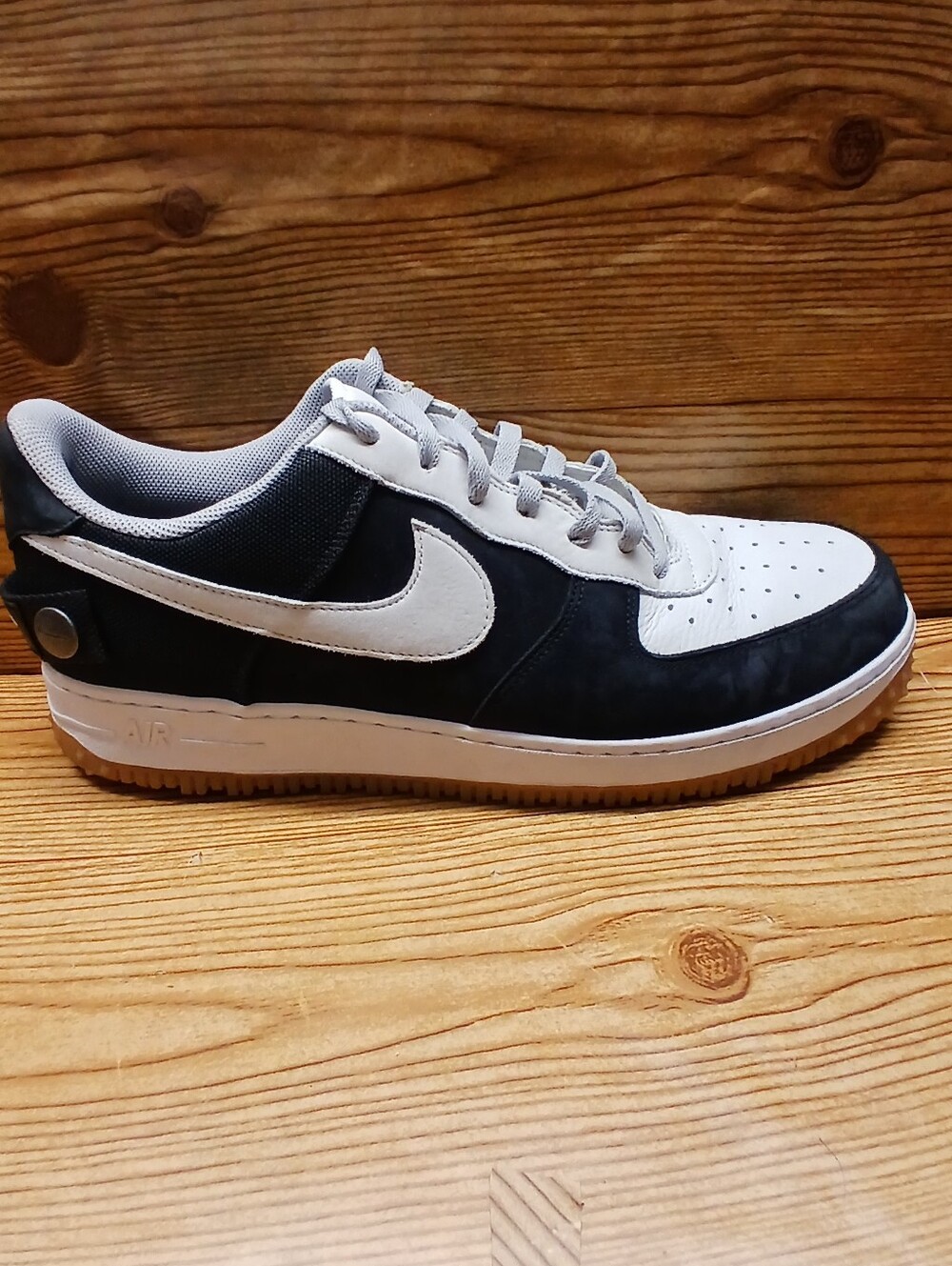 Nike Airforce 1 Men's Black and White Low-Top Sneaker
